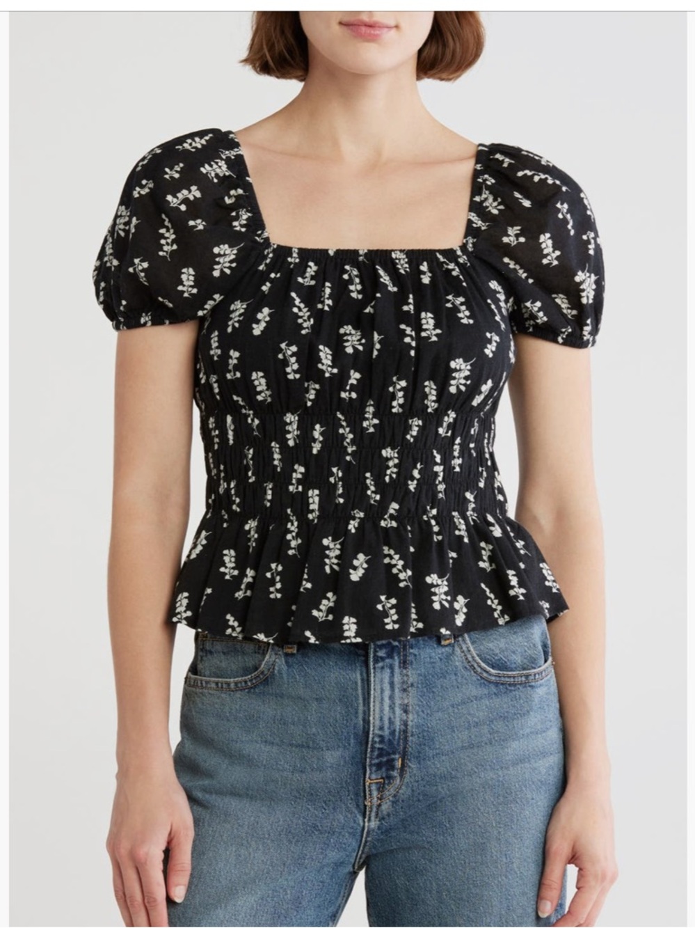 Melrose and Market Black Floral Smocked Puff-Sleeve Top size L